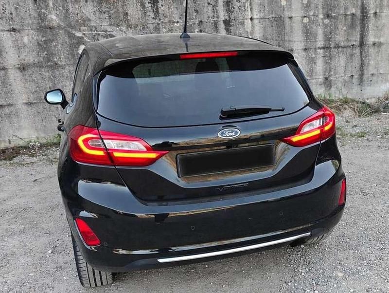Usata Ford Fiesta Vignale 86 CV (63 kW) 2018 Nero Utilitaria