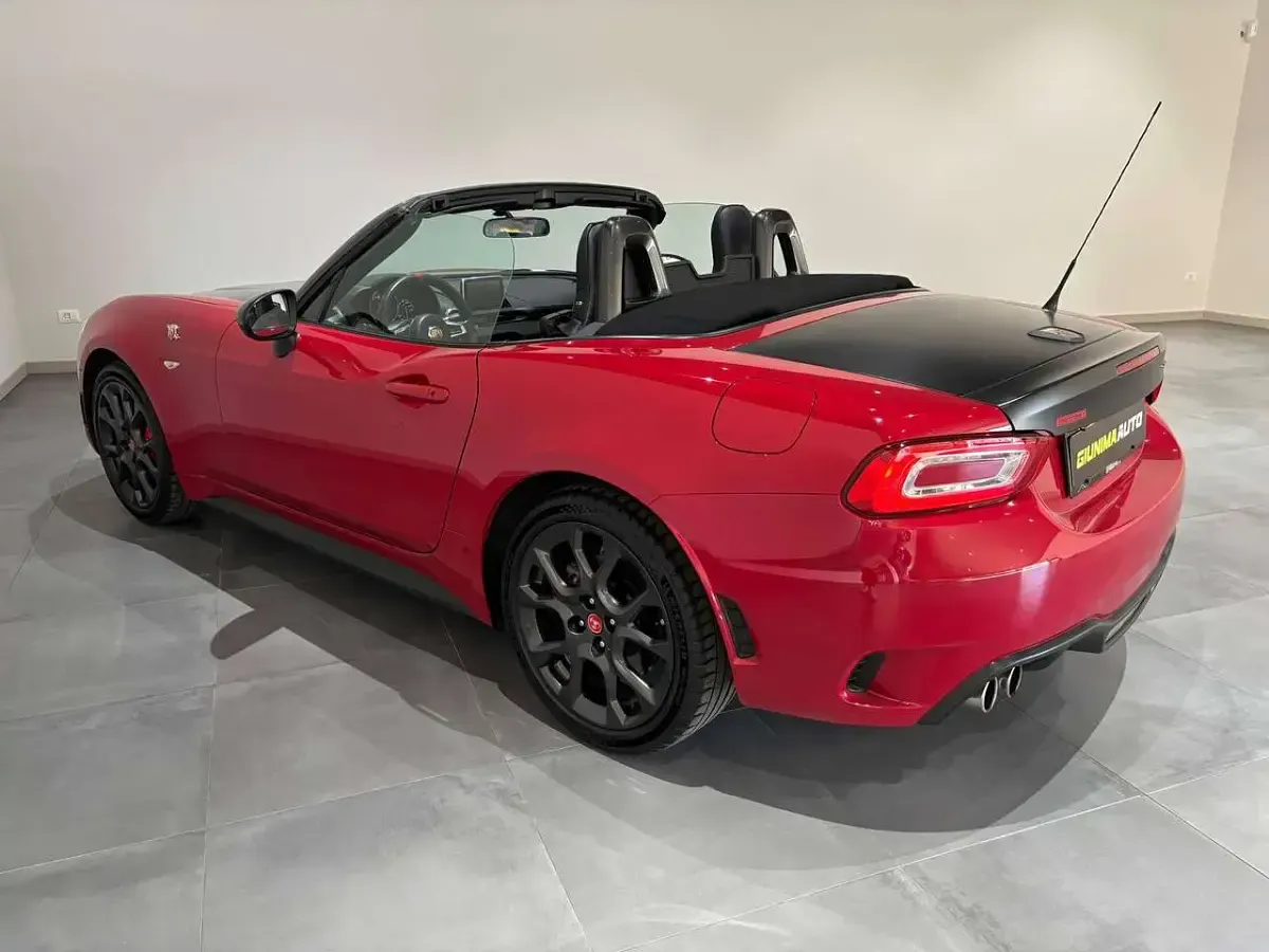 Usata Abarth 124 Spider 170 CV (125 kW) 2018 Rosso Cabrio