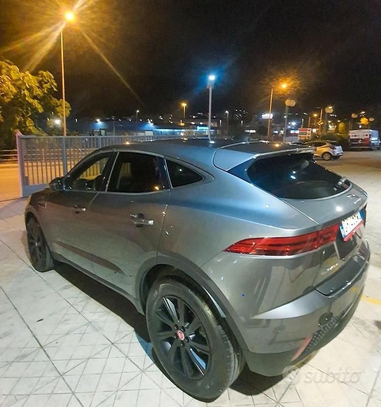 Usata Jaguar E-Pace R-Dynamic 150 CV (110 kW) 2020 Grigio SUV