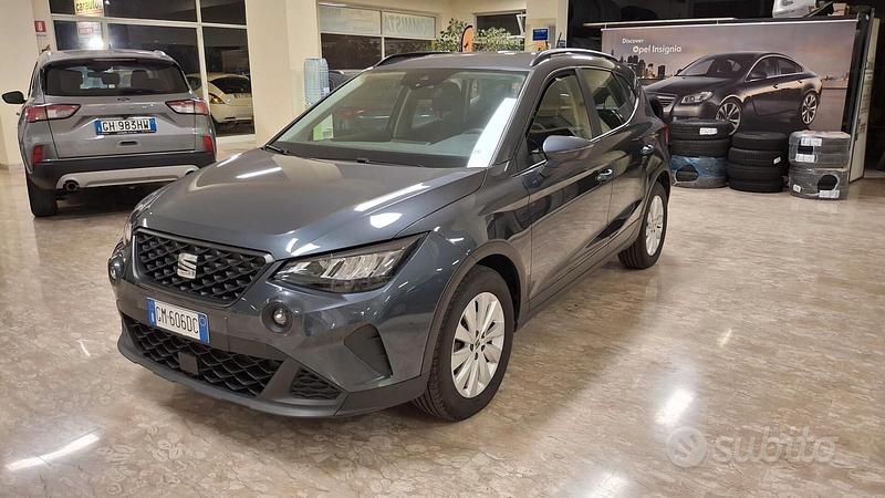 Usata Seat Arona Style 95 CV (69 kW) 2022 Grigio SUV
