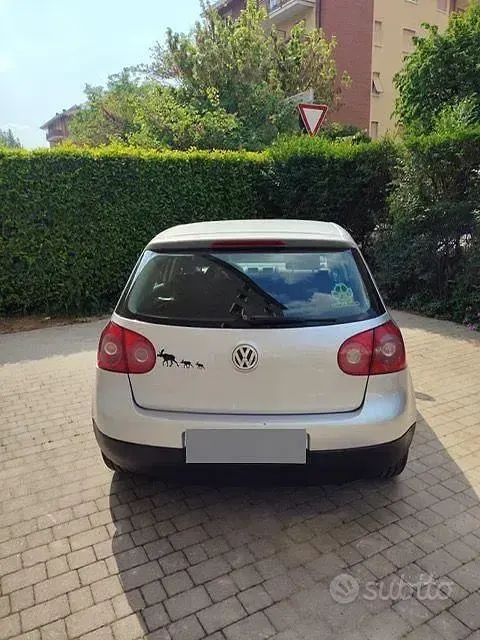 Usata VW Golf IV 105 CV (77 kW) 2004 Grigio Berlina