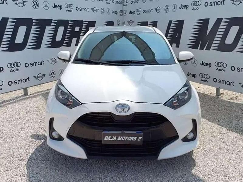 Usata Toyota Yaris Active 72 CV (52 kW) 2022 Bianco Utilitaria