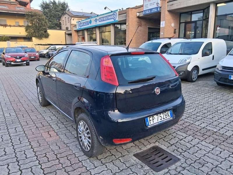 Usata Fiat Punto Street 77 CV (56 kW) 2018 Blu Berlina
