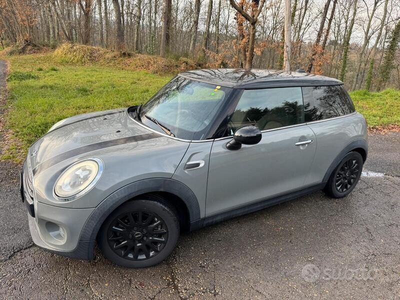 Usata Mini Cooper 88 CV (64 kW) 2019 Grigio Utilitaria