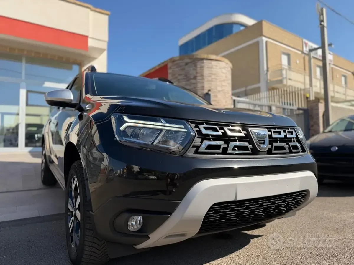 Usata Dacia Duster Prestige 101 CV (74 kW) 2022 Nero SUV