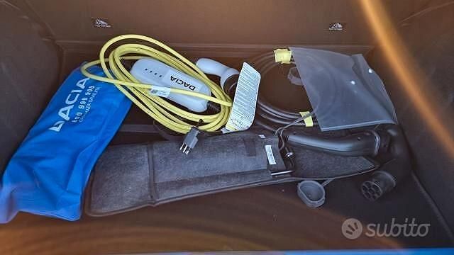 Usata Dacia Spring Comfort Plus 33 kW (45 CV) 2022 Blu Utilitaria