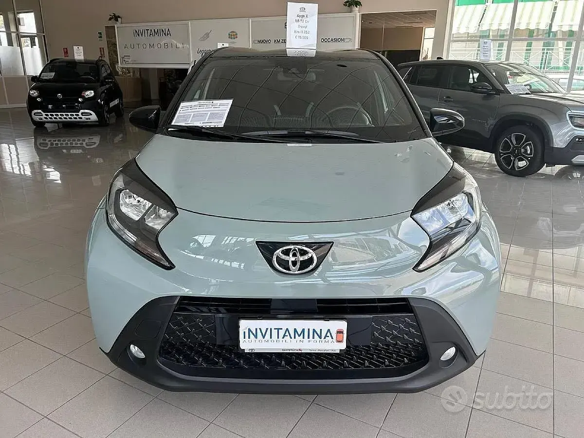 Usata Toyota Aygo X Trend 72 CV (52 kW) 2024 Cardamom green bitone SUV