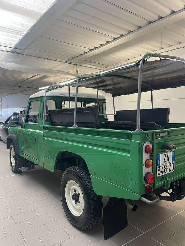 Usata Land Rover Defender 113 CV (83 kW) 2003 Verde Pick-up