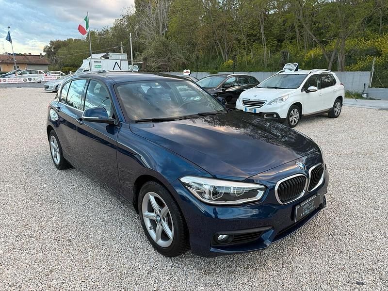 Usata BMW 116 Advantage 116 CV (85 kW) 2015 Blu Utilitaria