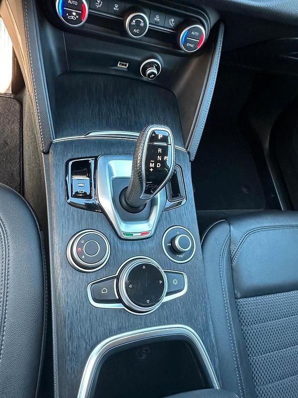 Usata Alfa Romeo Stelvio Super 190 CV (139 kW) 2020 Grigio SUV