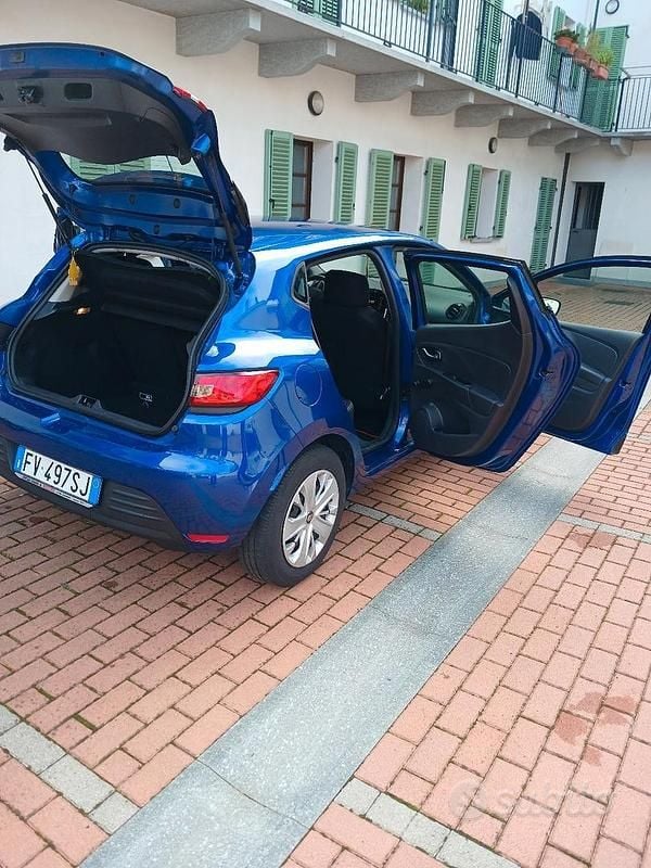 Usata Renault Clio 90 CV (66 kW) 2019 Blu Utilitaria