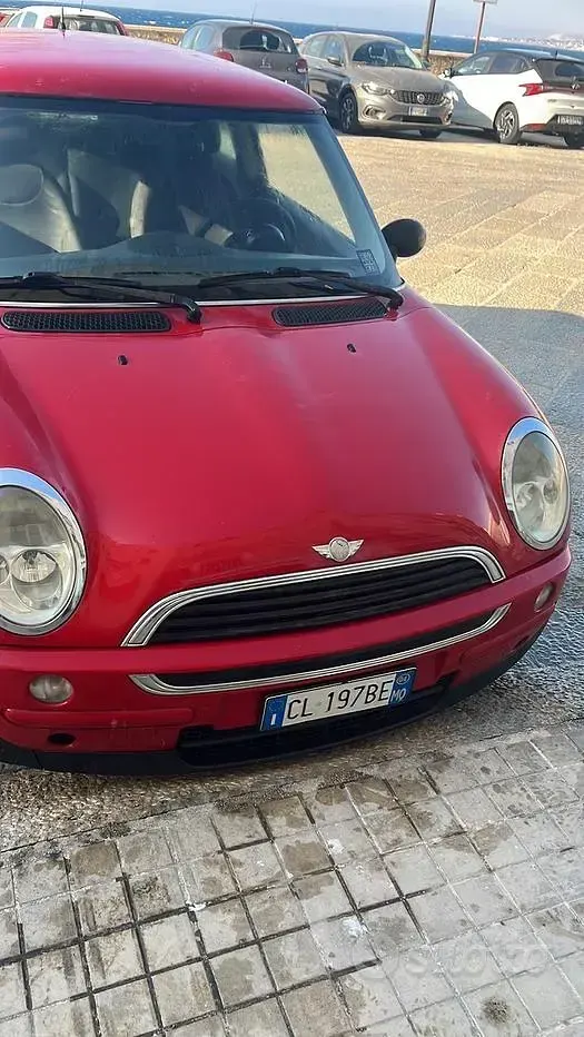 Usata Mini Cooper 75 CV (55 kW) 2004 Rosso Utilitaria
