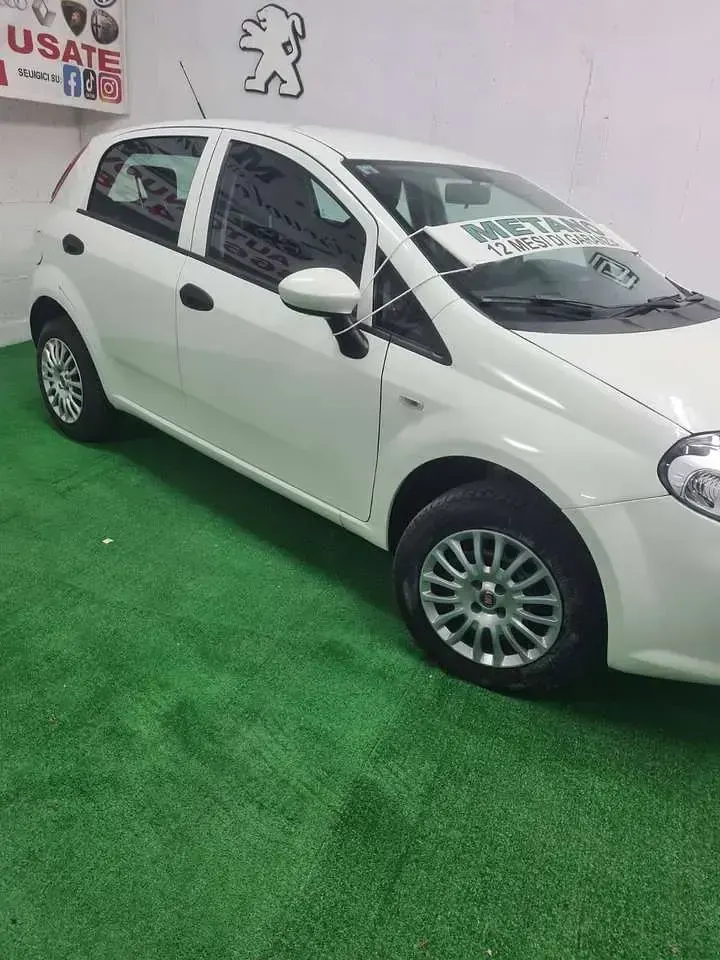 Usata Fiat Grande Punto 77 CV (56 kW) 2016 Other Utilitaria