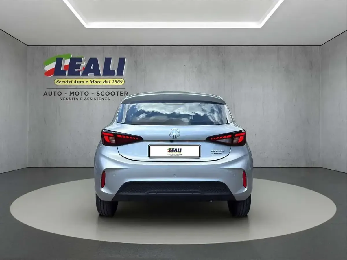 Usata MG MG3 102 CV (75 kW) 2025 Argento Utilitaria