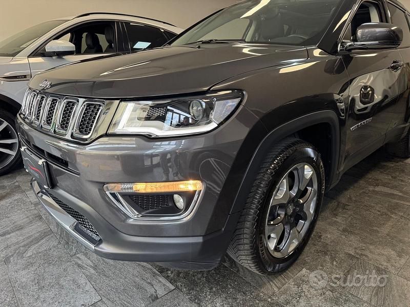 Usata Jeep Compass 120 CV (88 kW) 2019 Grigio SUV