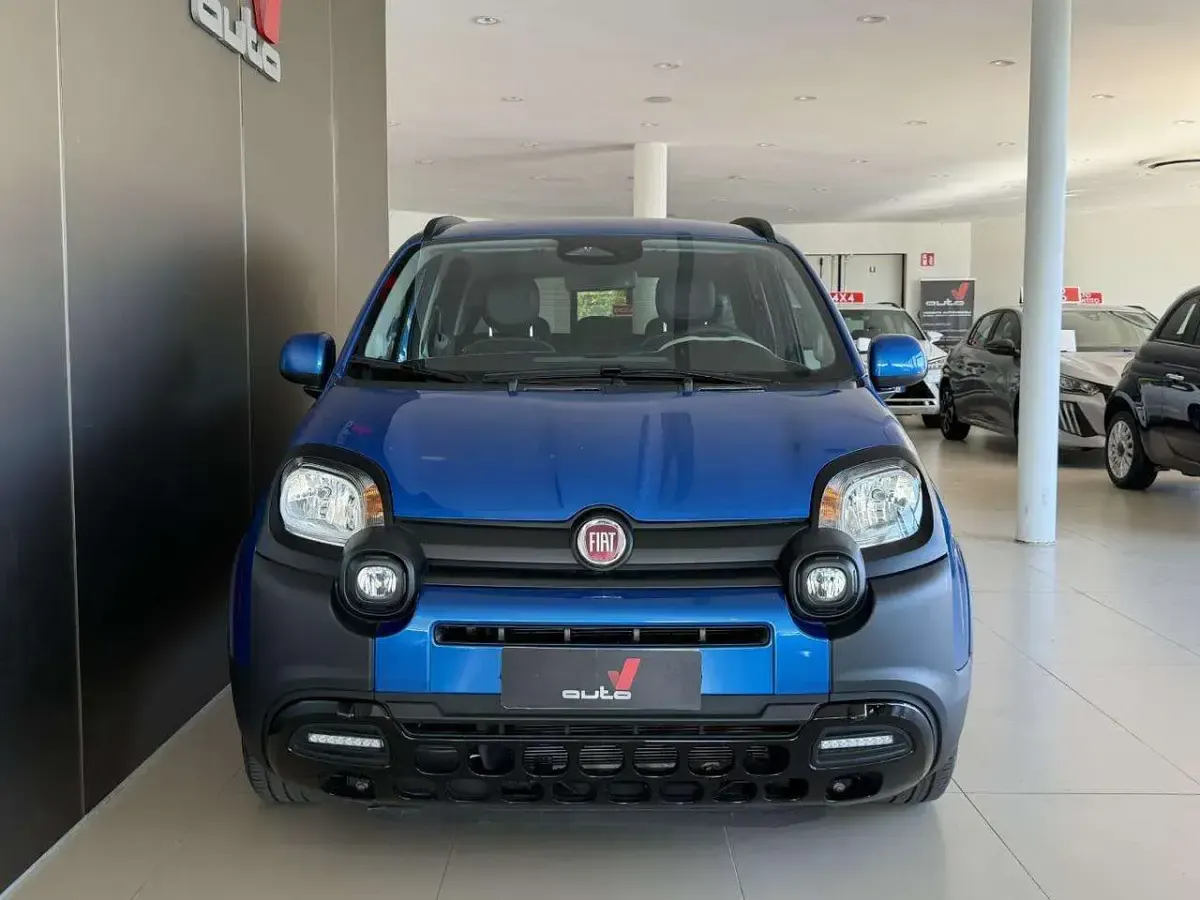 Usata Fiat Panda Cross 69 CV (50 kW) 2025 Blu Utilitaria