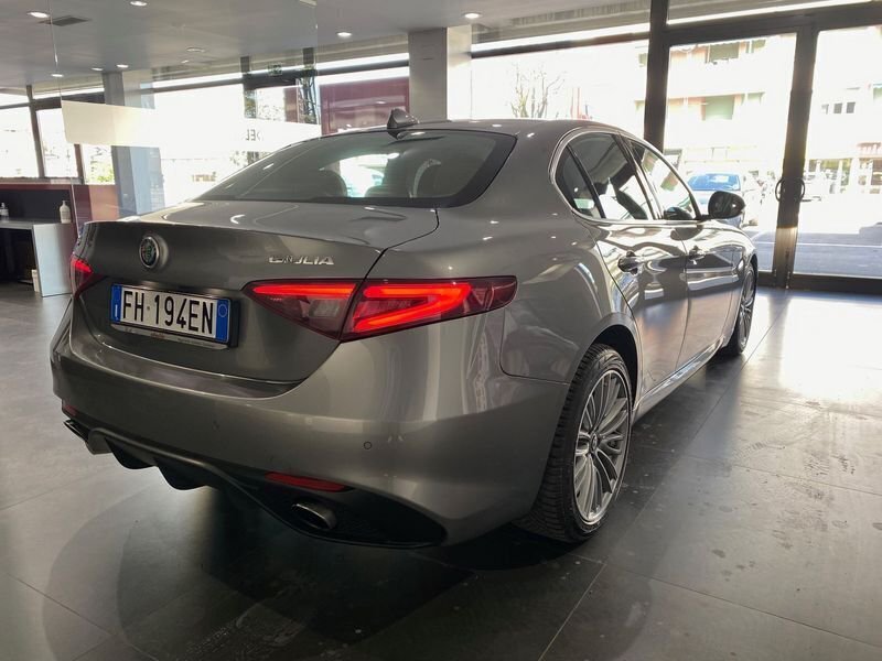 Usato 2017 Alfa Romeo Giulia 2.1 Diesel 211 CV (29.000 €)