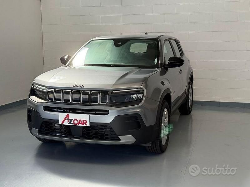 Nuova Jeep Avenger Altitude 100 CV (73 kW) 2025 Grigio SUV