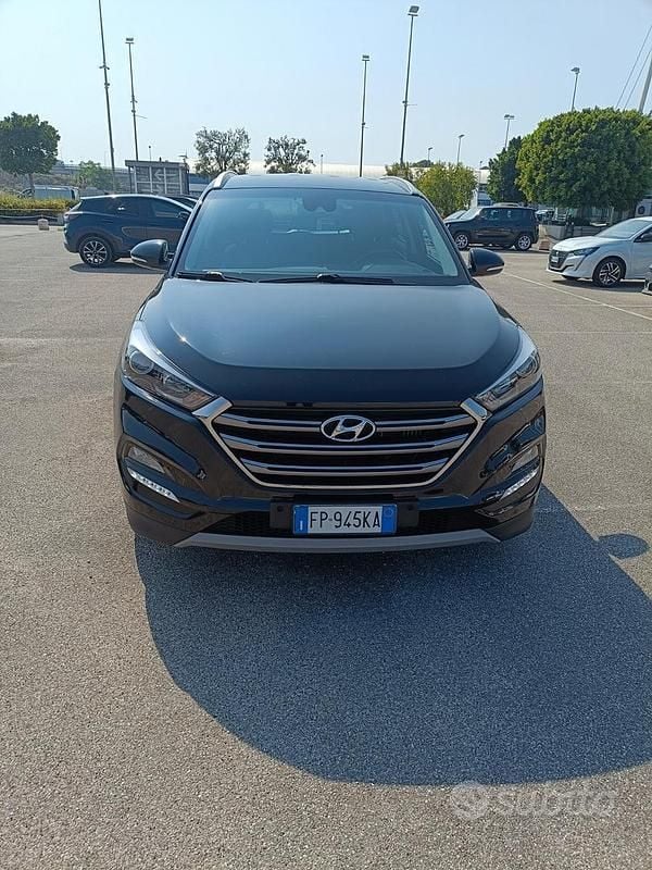 Usata Hyundai Tucson Xpossible 141 CV (103 kW) 2018 Nero SUV