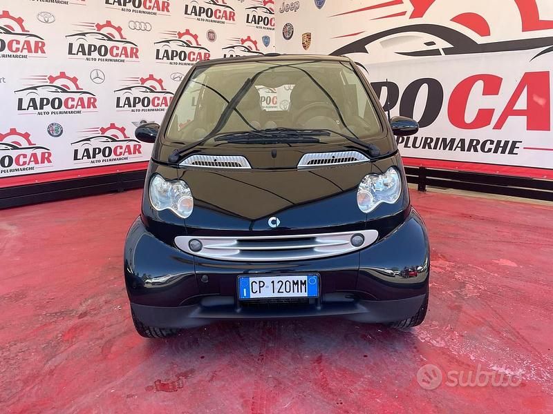 Usata Smart ForTwo Cabrio Pulse 61 CV (44 kW) 2004 Nero Cabrio