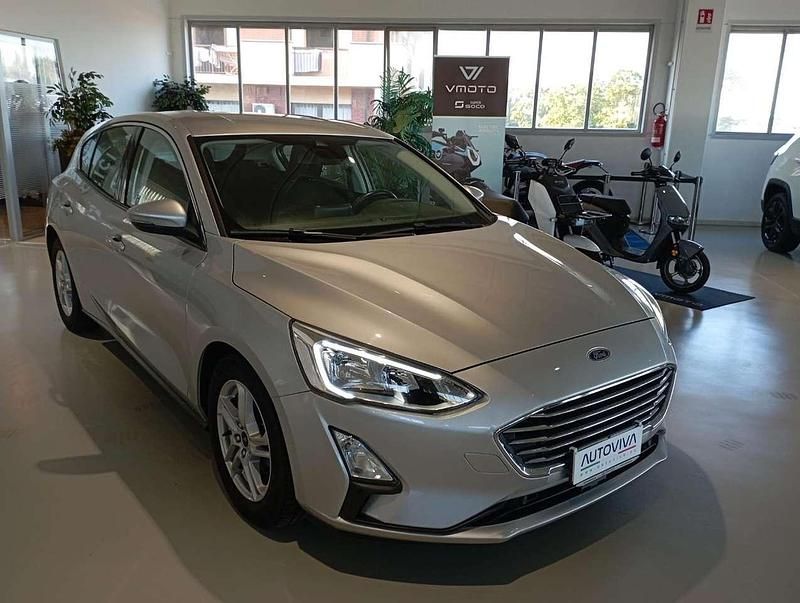 Usata Ford Focus 95 CV (69 kW) 2018 Argento Berlina