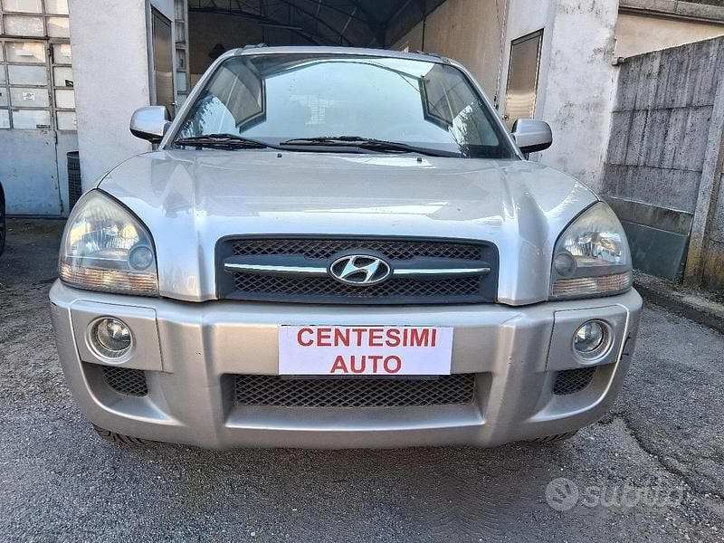 Usata Hyundai Tucson 140 CV (102 kW) 2006 Grigio SUV