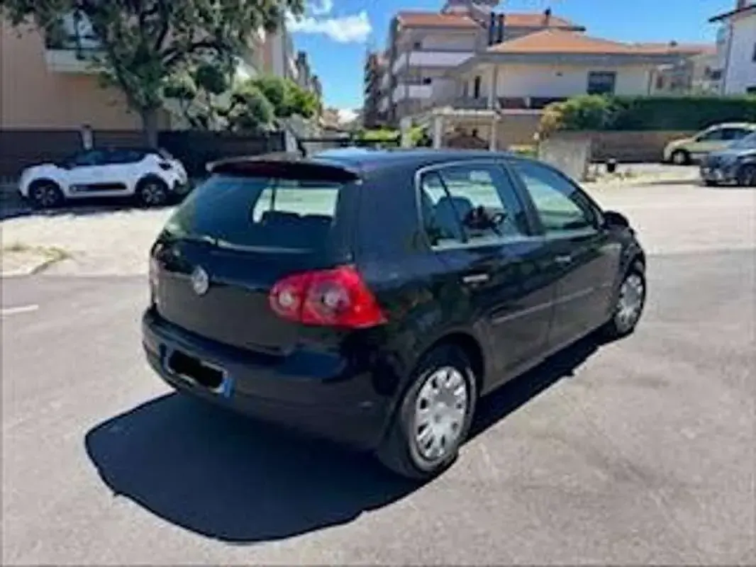 Usata VW Golf V Comfortline 105 CV (77 kW) 2007 Nero Berlina