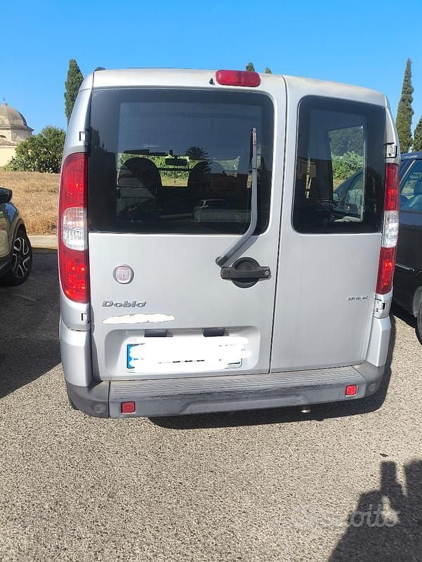 Usata Fiat Doblò 135 CV (99 kW) 2011 Monovolume