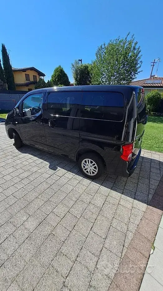 Usata Nissan Evalia 90 CV (66 kW) 2012 Nero Monovolume