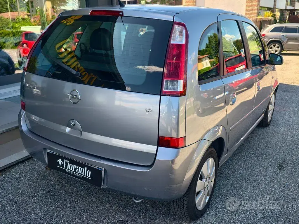 Usata Opel Meriva Cosmo 101 CV (74 kW) 2004 Blu Monovolume