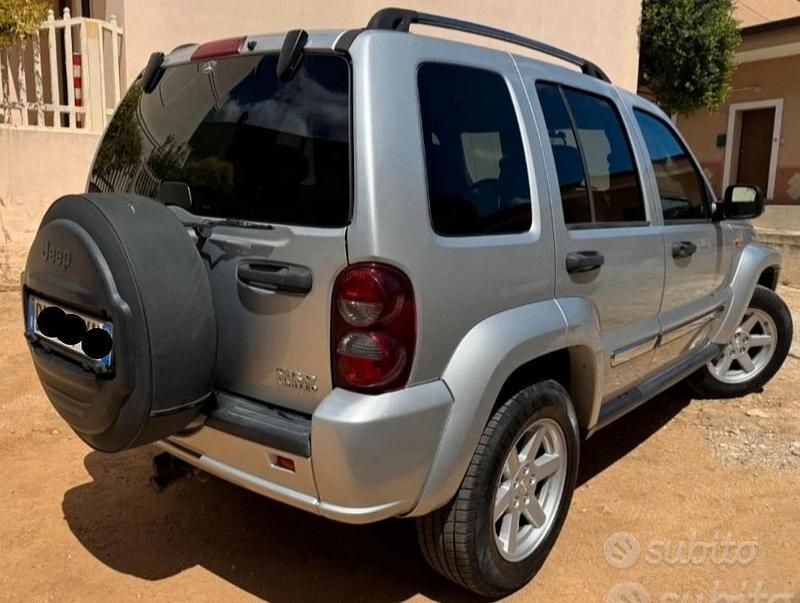 Usata Jeep Cherokee 2008 SUV