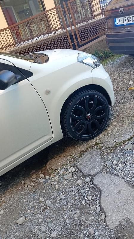 Usata Daihatsu Sirion 2009 Bianco Utilitaria