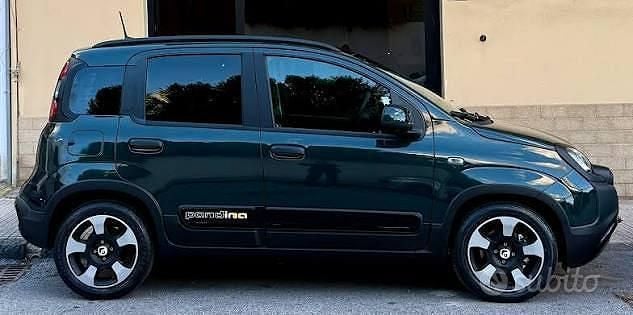 Usata Fiat Panda Cross Cross 70 CV (51 kW) 2025 Verde Utilitaria