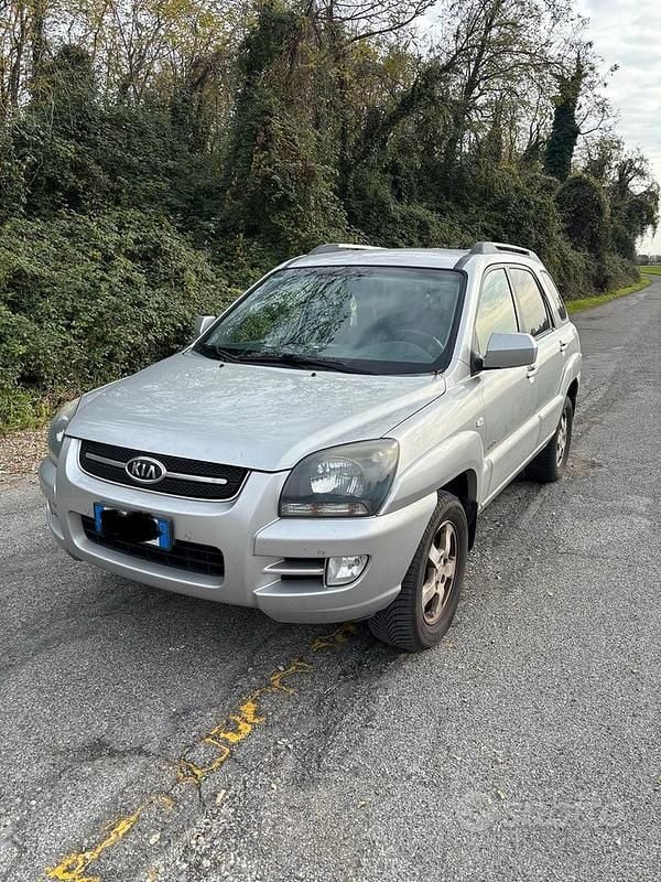 Grigio Usata 2007 Kia Sportage SUV | 4000 € (Buon prezzo) - Immagine 1/4