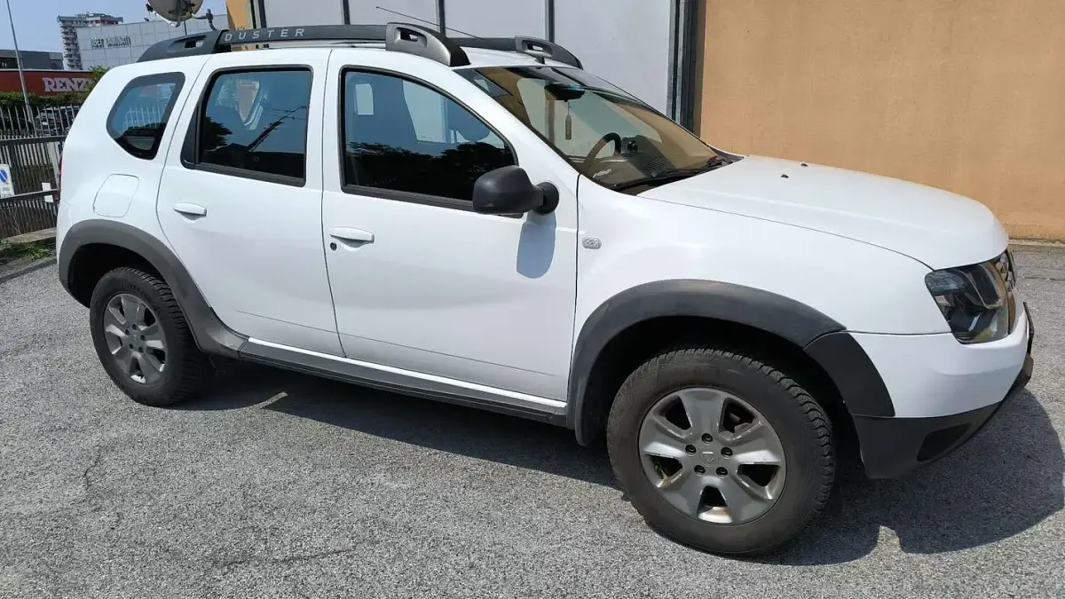 Usata Dacia Duster Lauréate 105 CV (77 kW) 2014 SUV
