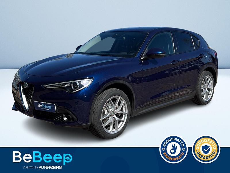 Usata Alfa Romeo Stelvio Executive 210 CV (154 kW) 2018 Blu metallizzato SUV