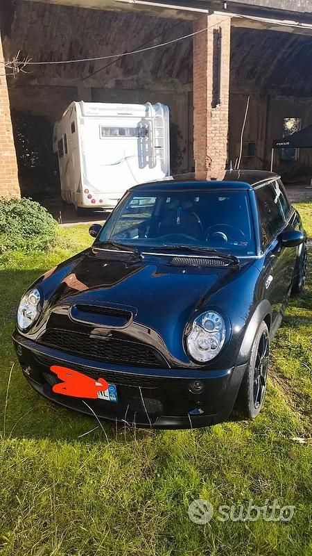 Usata Mini Cooper S 170 CV (125 kW) 2004 Nero Utilitaria