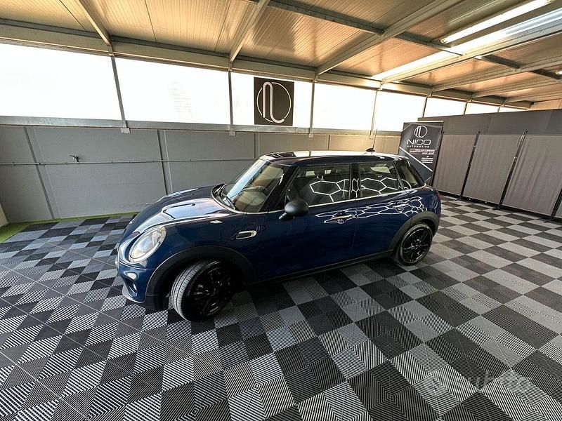 Usata Mini Cooper 95 CV (69 kW) 2017 Blu Utilitaria