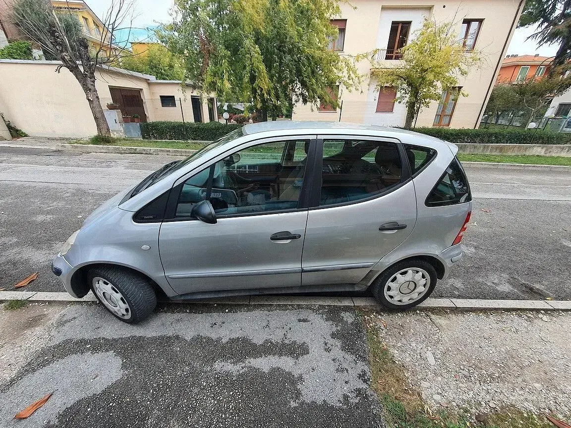 Usata Mercedes A140 Classic 82 CV (60 kW) 2001 Grigio Utilitaria
