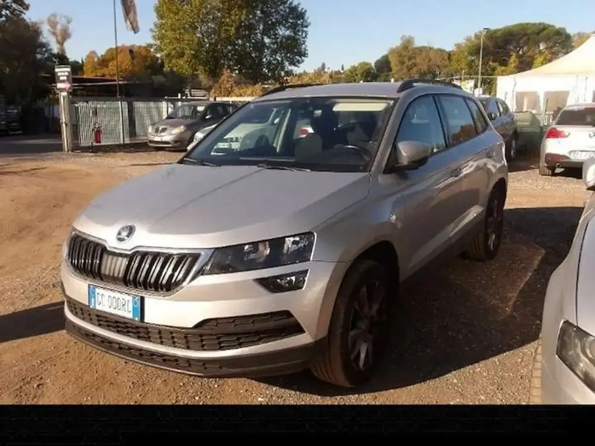 Usata Skoda Karoq Executive 116 CV (85 kW) 2021 Argento SUV