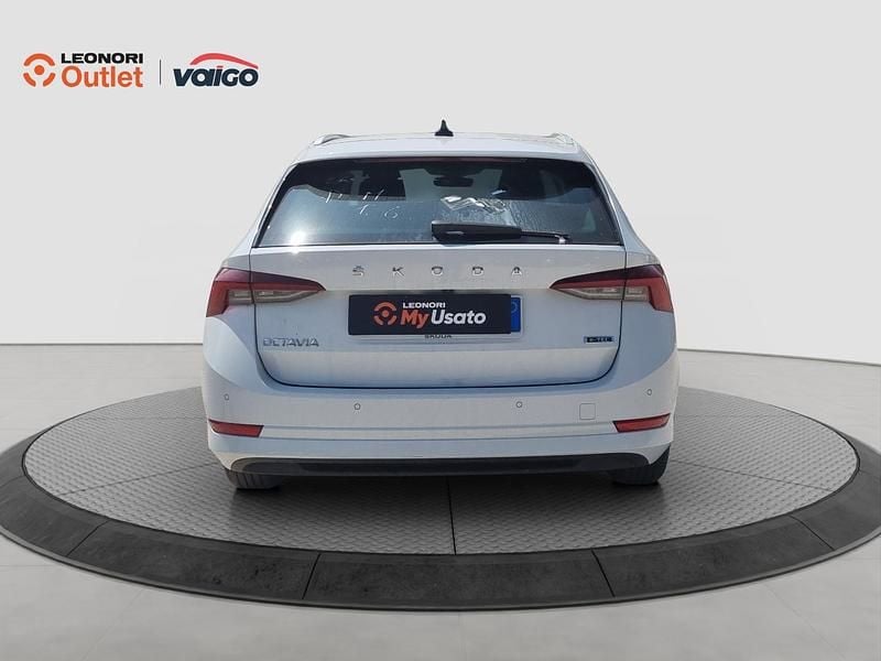 Usata Skoda Octavia Ambition 150 CV (110 kW) 2025 Bianco luna metallizzato Station wagon