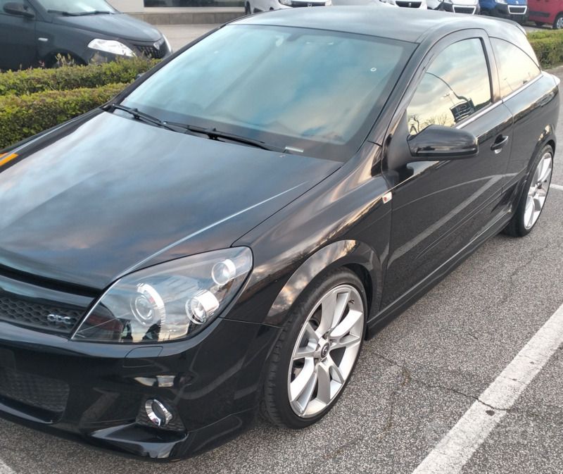 Usata Opel Astra OPC 240 CV (176 kW) 2007 Nero Coupé