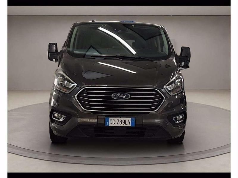 Usata Ford Tourneo Custom Titanium 131 CV (96 kW) 2021 Magnetic grey Furgone
