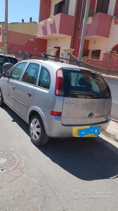 Usata Opel Meriva 2004 Grigio Monovolume