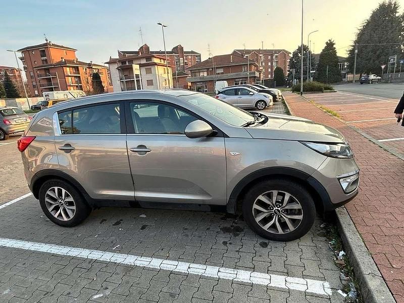 Usata Kia Sportage Active 135 CV (99 kW) 2015 Argento SUV