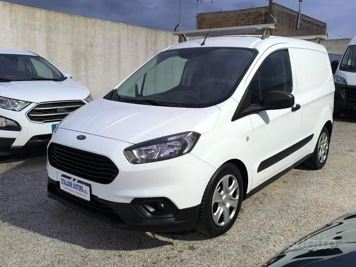 Usata Ford Transit Courier 75 CV (55 kW) 2020 Bianco Furgone