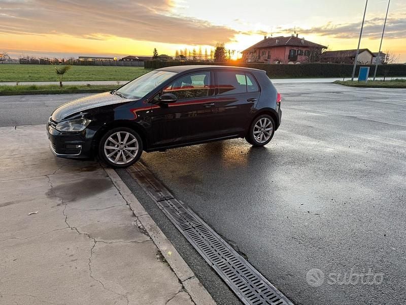 Usata 2013 VW Golf Tre volumi | 6500 € (Ottimo prezzo) - Immagine 1/4