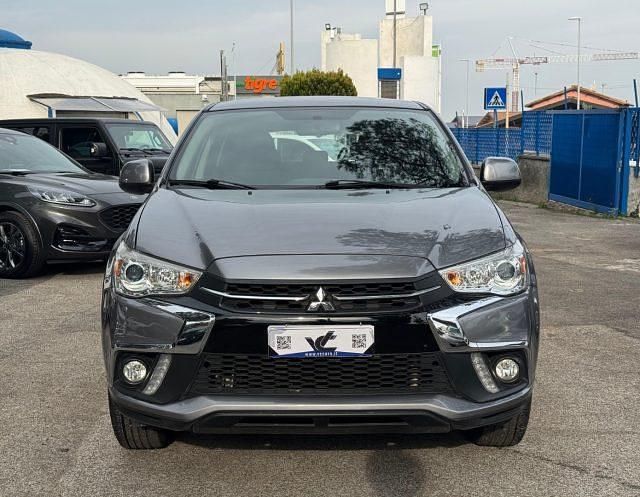 Begagnad Mitsubishi ASX 117 HK (86 kW) 2019 Grå SUV