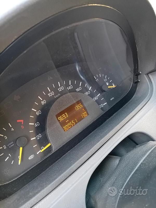 Usata Mercedes Vito 2005 Bianco Furgone