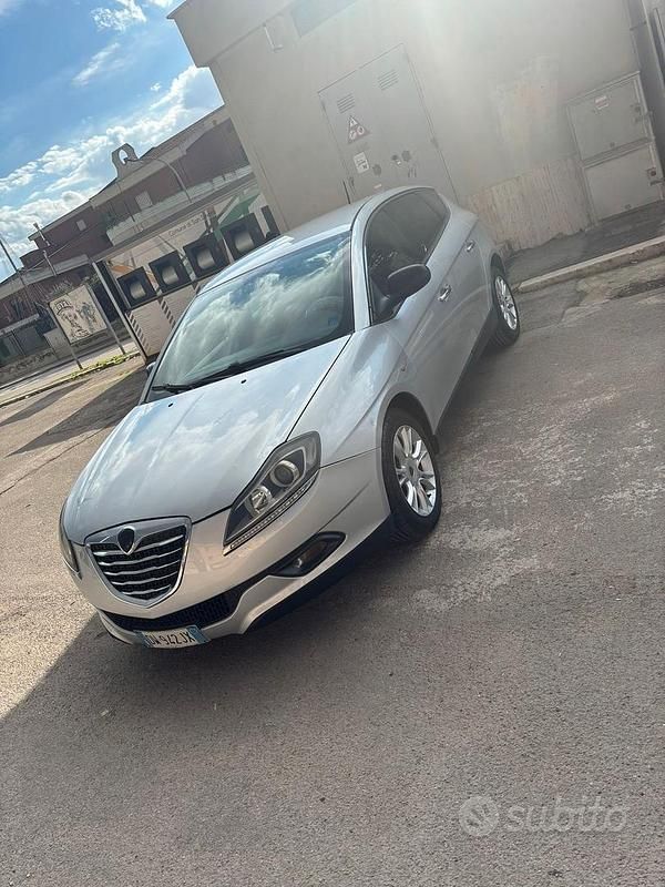 Usata Lancia Delta 2010 Utilitaria
